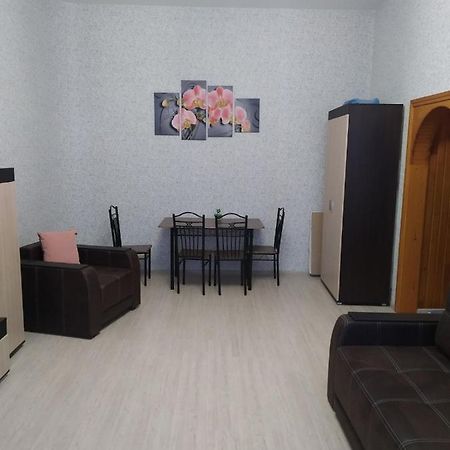 Apartment Theatre Shepkina 2 Rooms II Сумы Экстерьер фото